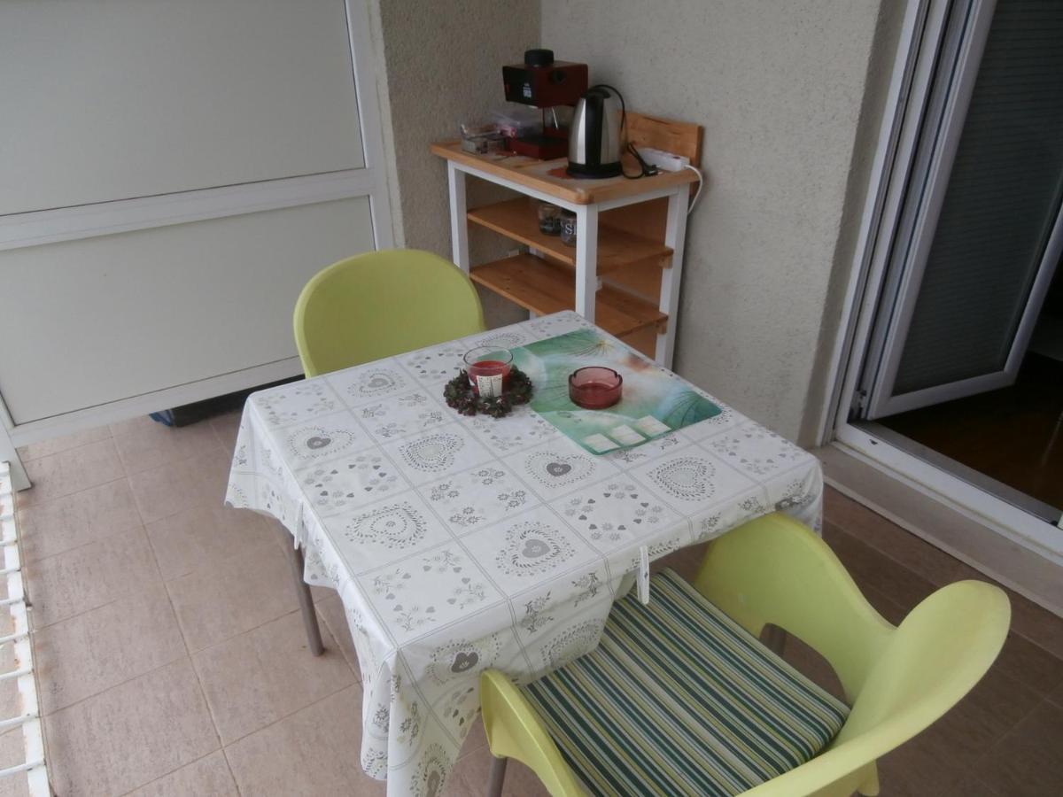 Apartment Studio Mia-Beach In Spalato Esterno foto