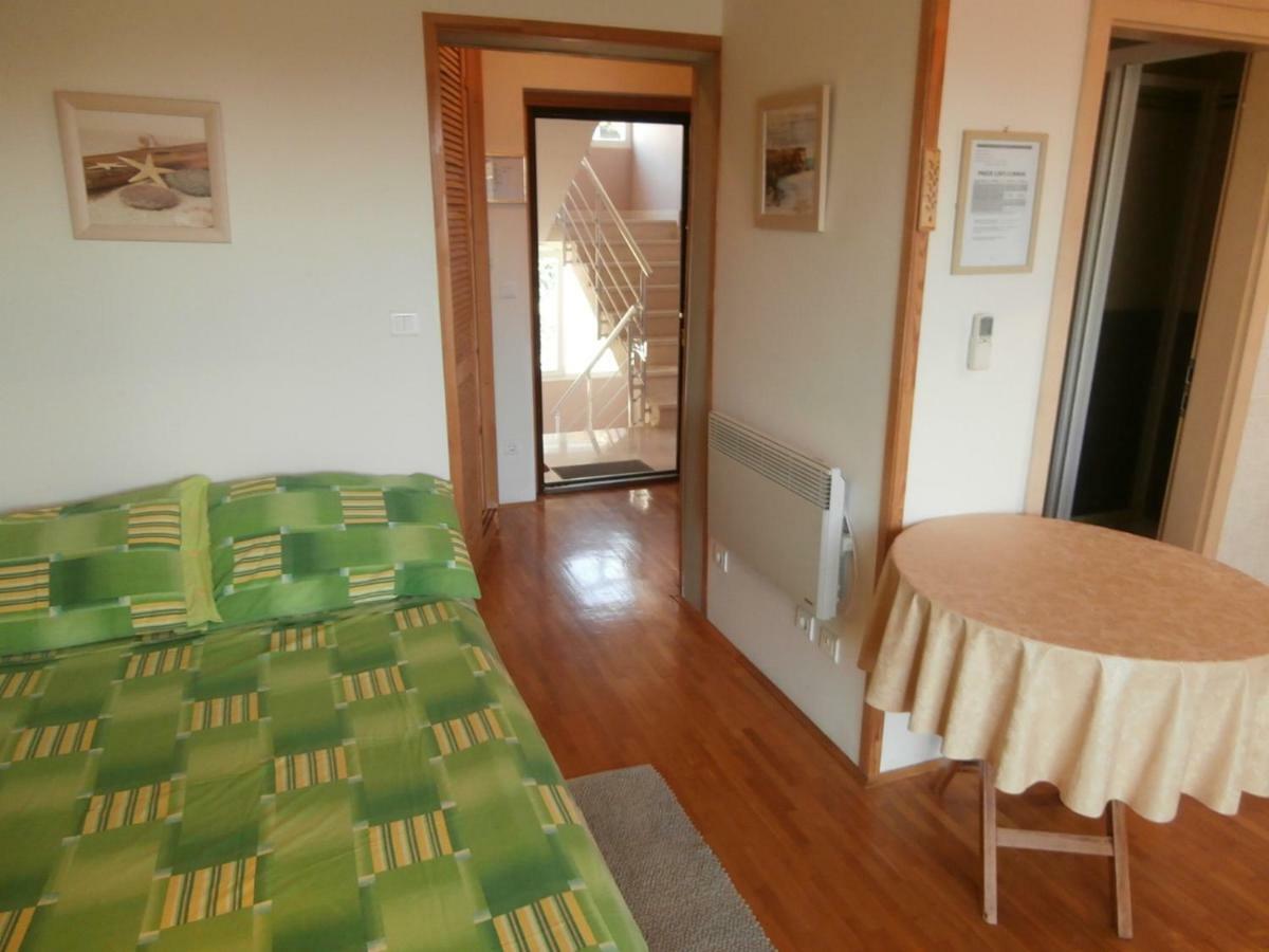 Apartment Studio Mia-Beach In Spalato Esterno foto